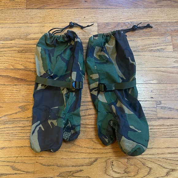 Camouflage Military Gore-Tex Mittens - Picture 1 of 6